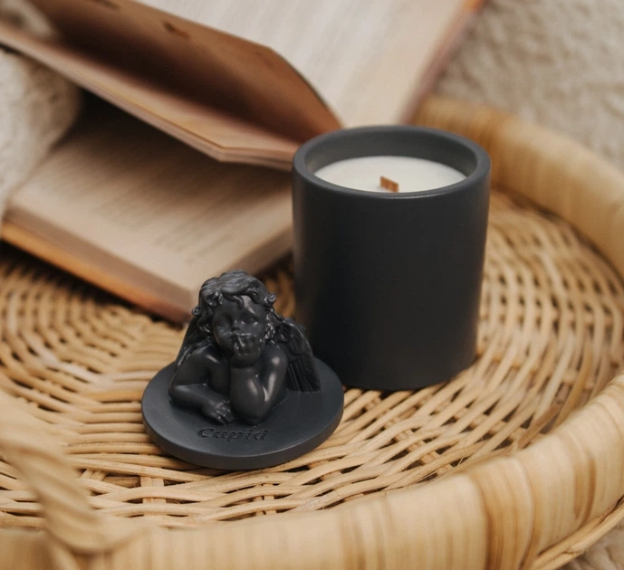 Свічка парфумована CUPID SANTAL GRAFITE 100% WOOD WAX 165g 35h NAC 1034GF — фото 3